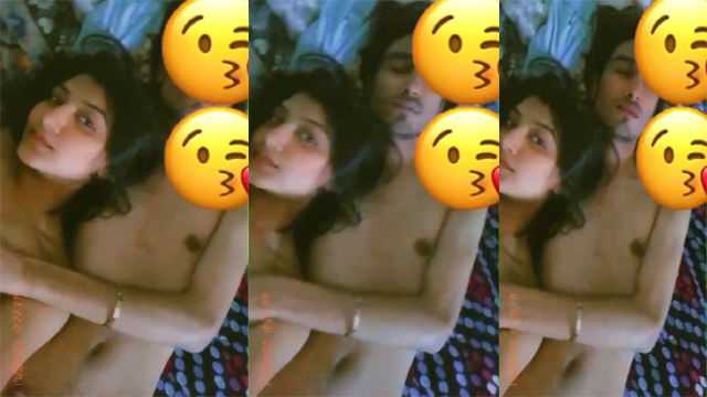 Beautiful Girl Having With Lover Sex